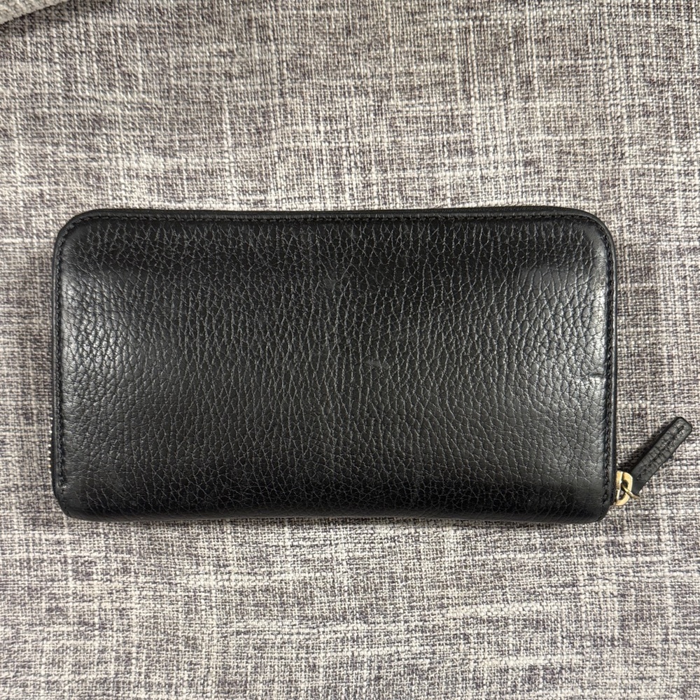 Gucci Black Leather Wallet with Gold Emblem - Picture 3 of 9